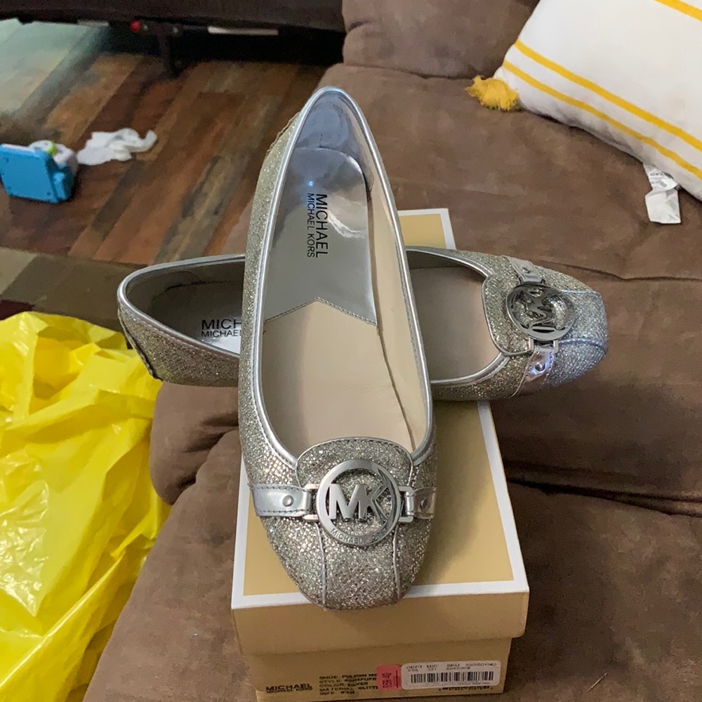 Sliver sequin flats